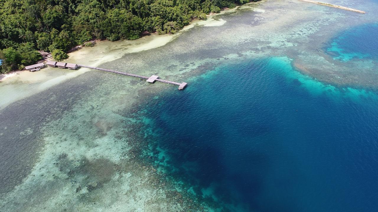 Hamueco Dive Resort Raja Ampat Rabia Buitenkant foto